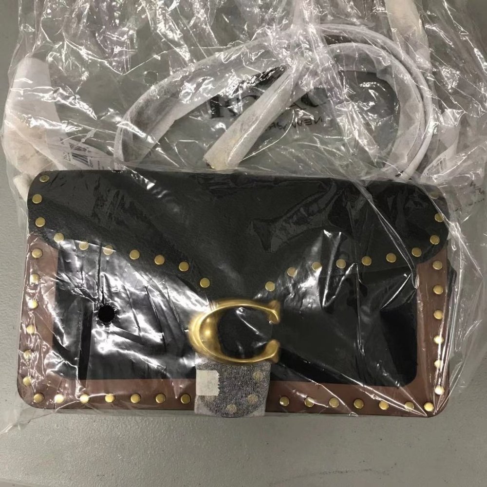 Coach Tabby Shoulder Bag 26 With Rivets - Picture 14 of 15